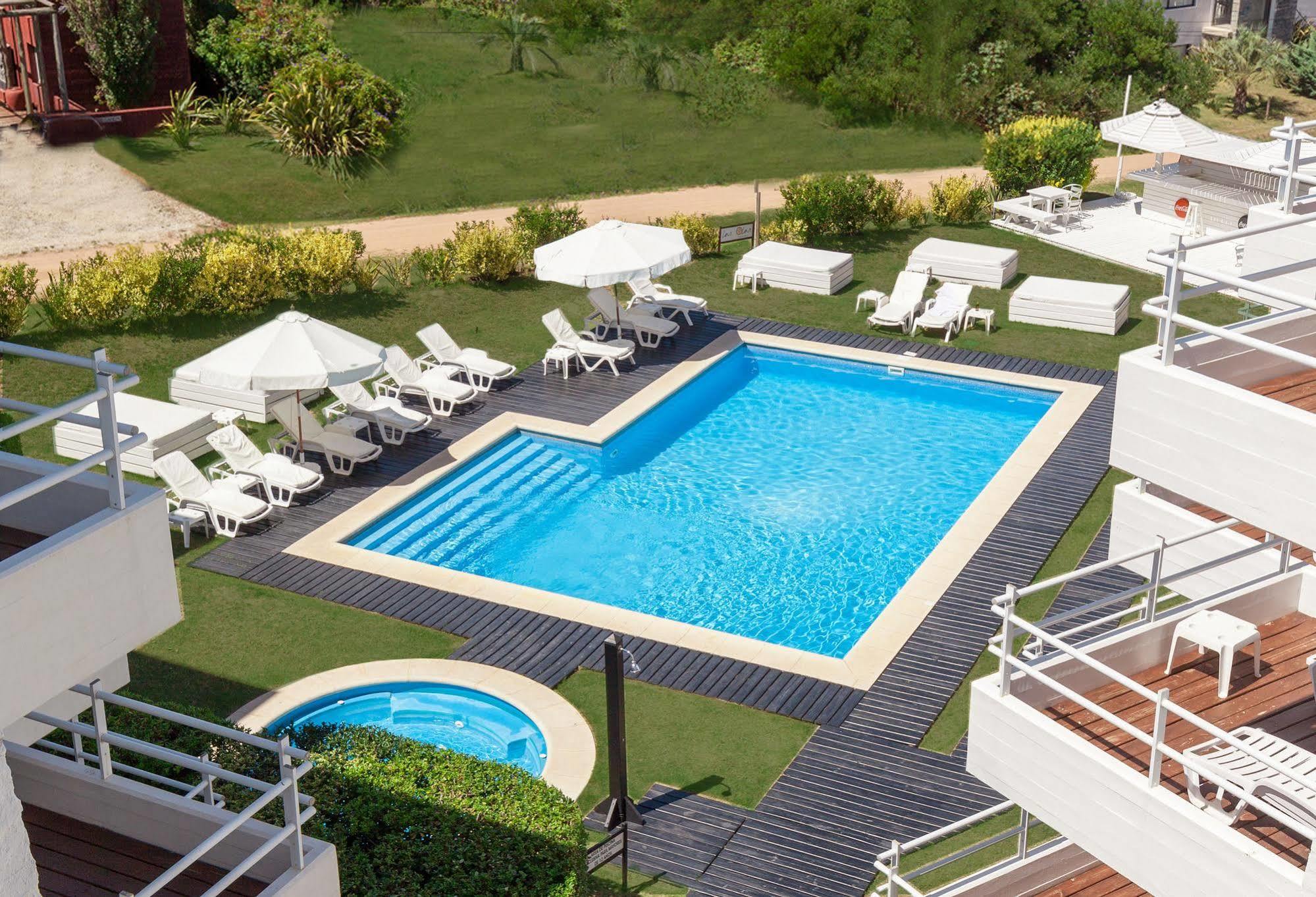 Hotel Las Olas Resort Manantiales Bagian luar foto