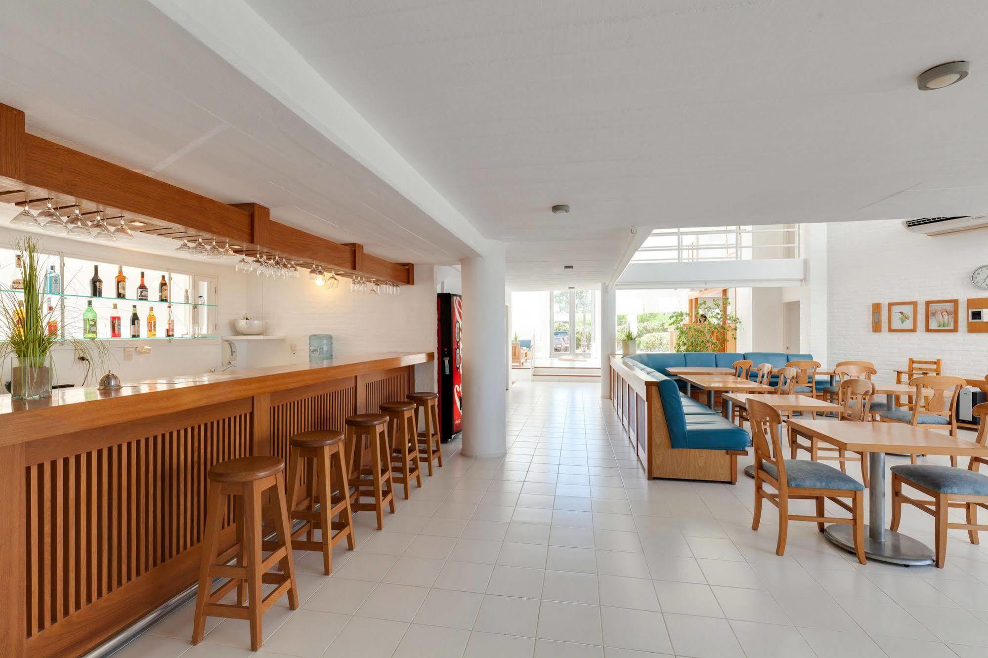 Hotel Las Olas Resort Manantiales Bagian luar foto